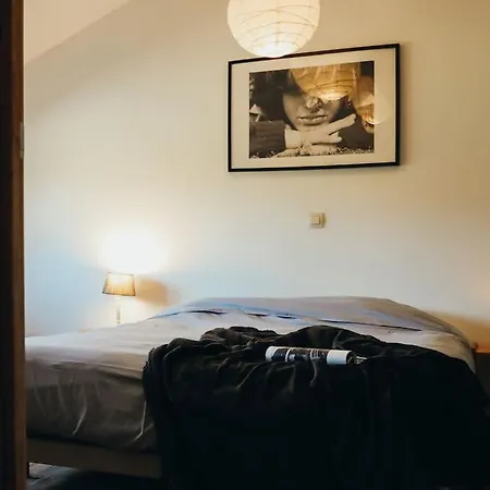 Petite Maison A Oneux Village Apartmán