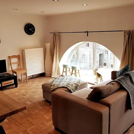 Petite Maison A Oneux Village Appartamento *