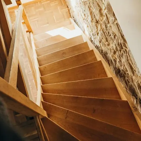 Petite Maison A Oneux Village Apartmán *