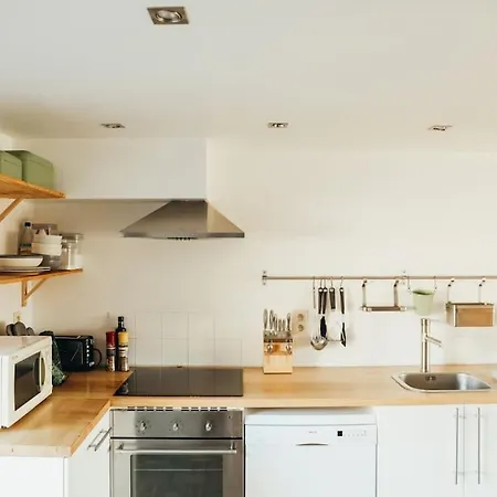 Petite Maison A Oneux Village Apartmán