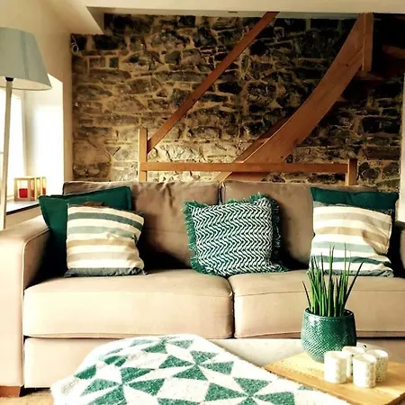 Petite Maison A Oneux Village Apartmán *